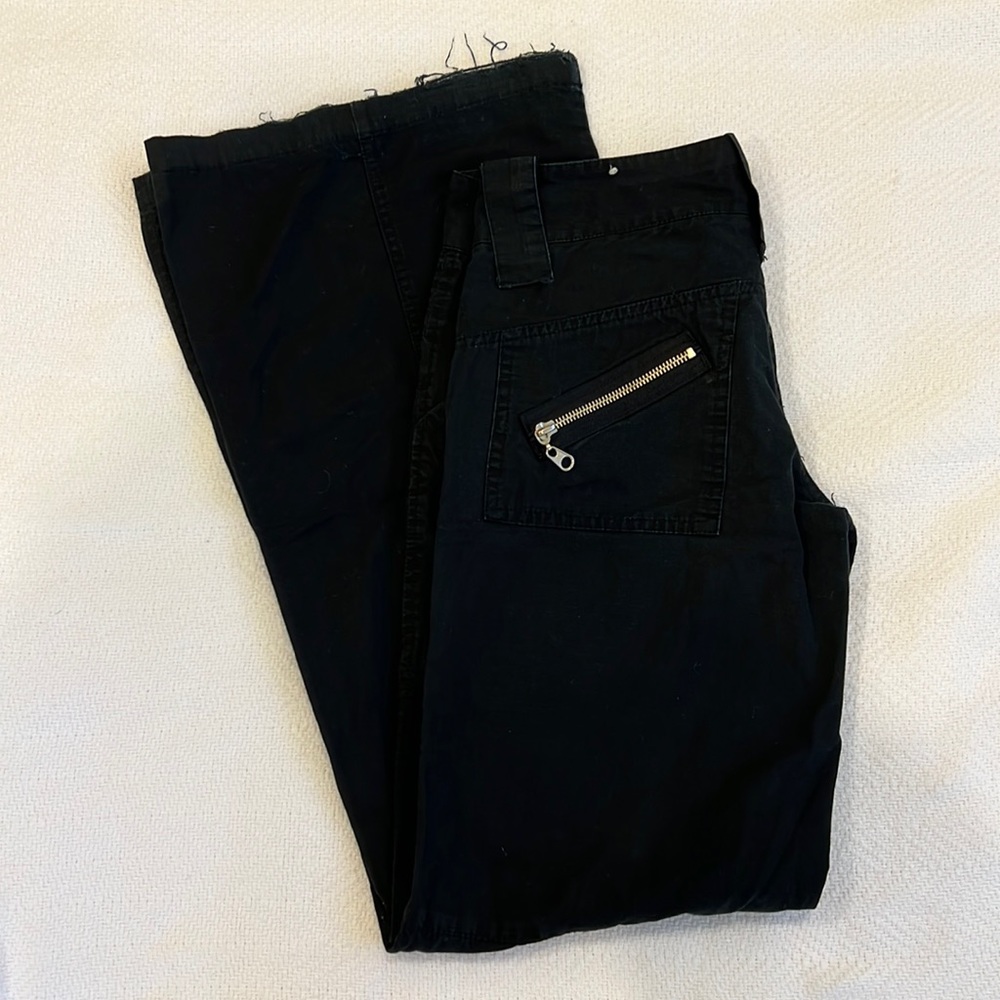 Vintage Wide legged black pants with zipper pockets